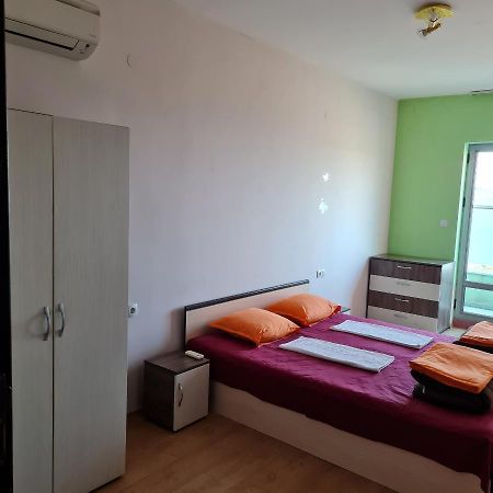 Елка Apartamento Burgas Exterior foto