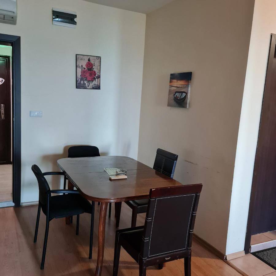 Елка Apartamento Burgas Exterior foto