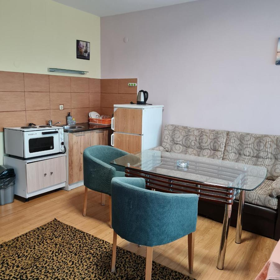 Елка Apartamento Burgas Exterior foto