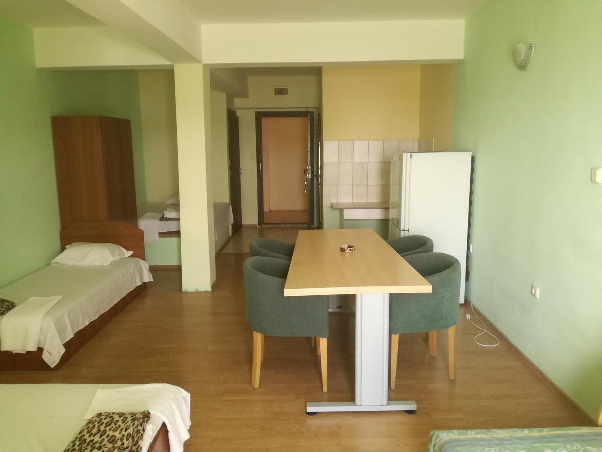 Елка Apartamento Burgas Exterior foto